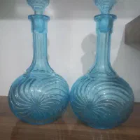 یک جفت تنگ دوغ خوری
