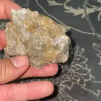 یک عدد سنگ کوارتز معدنی بفروش میرسد