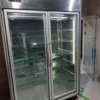 فروش یخچال دو در ویتریتی و یک عدد یخچال نوشیدنی