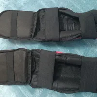 محافظ ساق روی پا کاراته