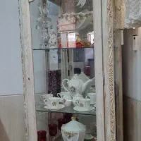 ویترین نو بسیار شیک و تمیز
