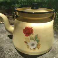 کتری لعابی قدیمی
