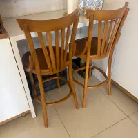 صندلی بلند چوبی