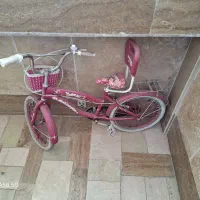 دوچرخه سایز ۲۰  در حد نو رنگ صورتی