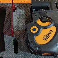 تراز لیزری دو خط لایسای همراه سه پایه