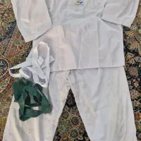 لباس و کمربند مناسب سایز ۴