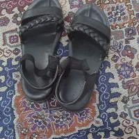 سه جفت کفش در حدنو تمیز وبدون زدگی وپارگی