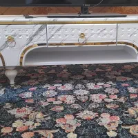 جاکفشی و زیر تلویزیونی