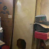 در چوبی قدیمی سالم