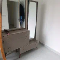 میزآرایش بسیار زیبا و جادار