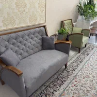 مبلمان 7 نفره راحتی و 4 میز عسلی