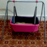 گهواره نوزاد سالم با چرخ سالم