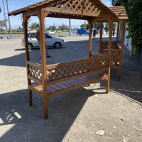 نیمکت . نیمکت مسقف