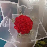گل جاویدان با تخفیف زیاد روبان قرمز صورتی طلایی