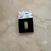 تعدادی انگشتر فاخر نقره به همراه اویز  در نجف
