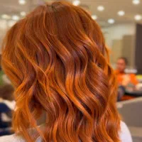 استخدام در لاین زیبایی بصورت اجاره یا درصدی.