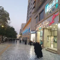 اجاره-واحد-تجاری-30-متری-خیابان-شیرازی-بازار-نگین