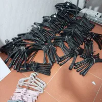 چوب لباسی برای فروشگاه