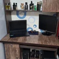 میز کامپیوتر و جا کتابی