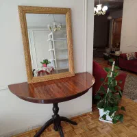 میز گرد بدون آیینه