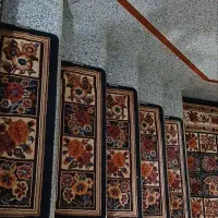 گلیم فرش راه پله.