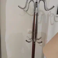 چوب لباسی ایستاده