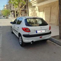206 فرانسوی سفید مدل 82