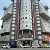 ۱۸ متر طبقه همکف پاساژ گلدیس