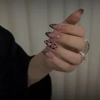 کاشت ناخن