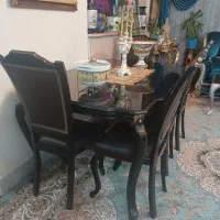 مبل، میز ناهار خوری، لوستر، فانوس قدیمی