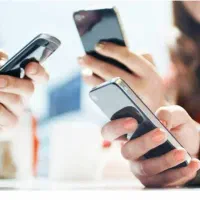 کار با گوشی کار در منزل