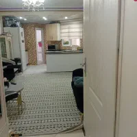 اجاره اپارتمان ۷۰ متری/ فول امکانات/خوش نقشه و نور