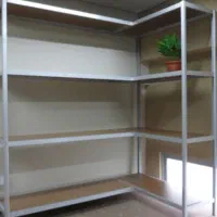 اجاره استودیو یا محل کار اشتراکی با وسایل یا انبار