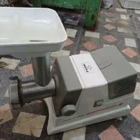 چرخ گوشت متوسط