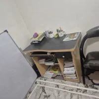 میز و مطالعه و تخته صندلی