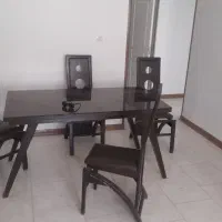 میز وصندلی چوبی