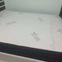 تخت و تشک