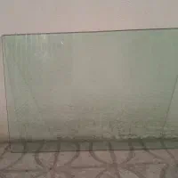 شیشه روی میز