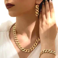 فروشنده  حرفه ای طلا فروشی هستم