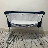 تخت کنار مادر