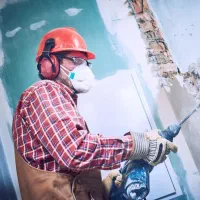 تخریب اوپن وکنده کاری ساختمان باکارگرافغانستانی