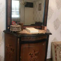 کنسول و آینه