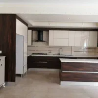 سعادت آباد ، بلوار دریا ، فروردین