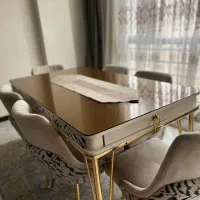میز ناهار خوری کاملا سالم