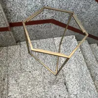 استند فلزی درحد نو