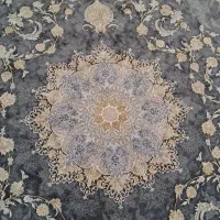 یک قالی ۹ متری ویک کنارفرشی
