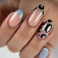 کاشت ناخن با ماندگاری بالا۴۰۰