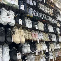 فروشنده کفش