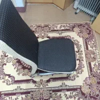 تعدادی صندلی