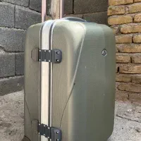 چمدان|کیف، کفش، کمربند|هشتگرد, شهرک وحدت|دیوار